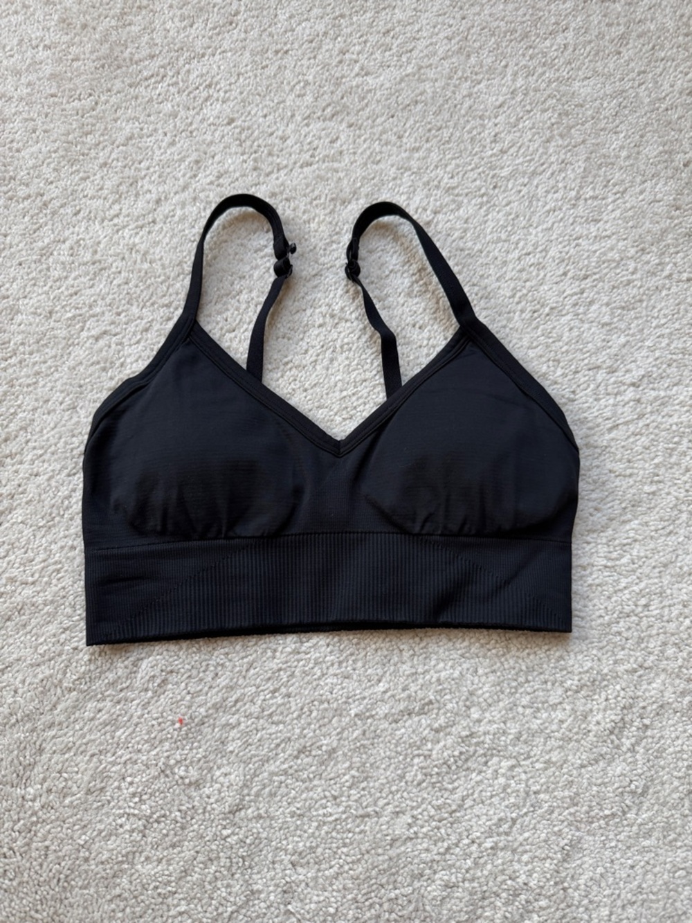 Lululemon Ebb to Street bra C/D in Size 4